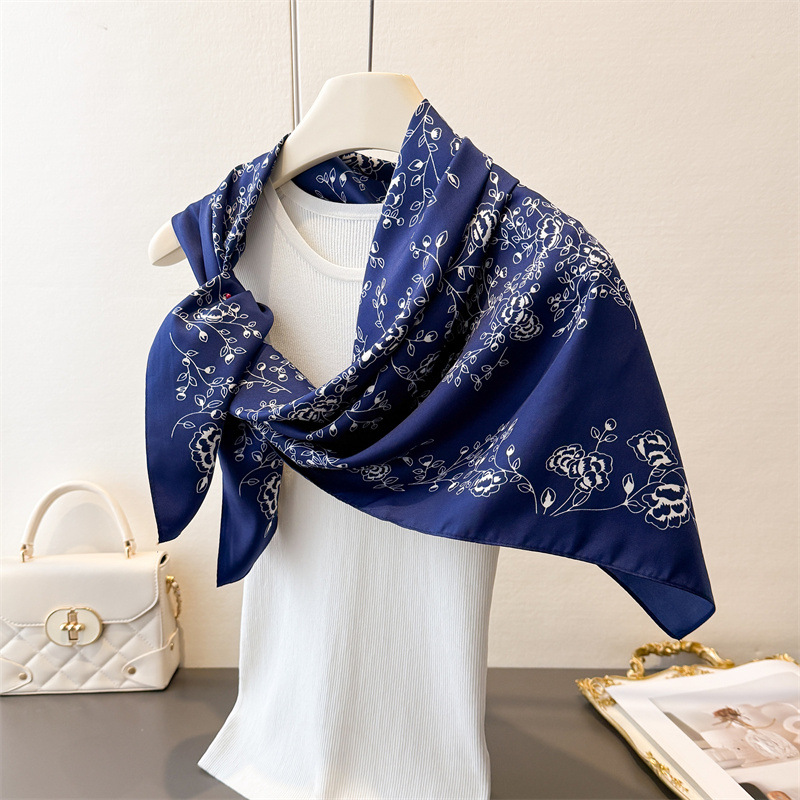 Роскошный винтажный квадратный – обзор и цена Ascot Neck Scarf