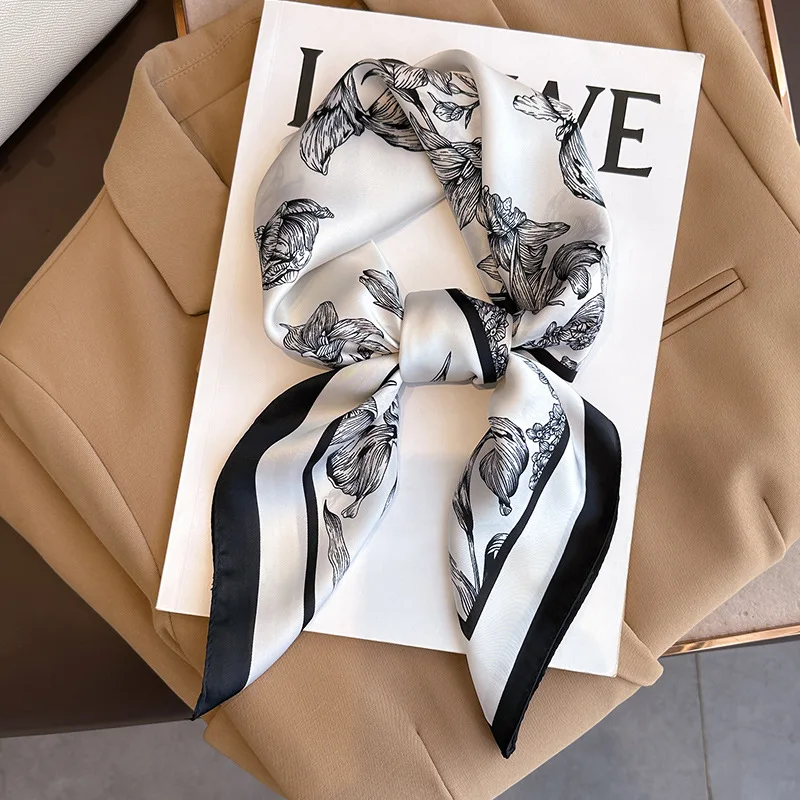 Роскошный шелковый квадратный  – обзор и цена Scarf Silk Square