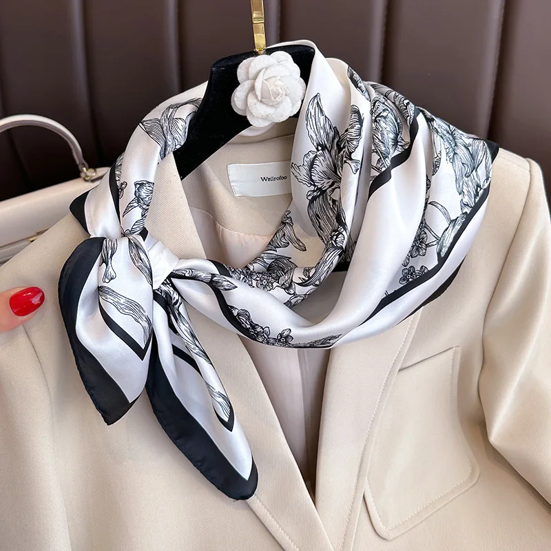 Роскошный шелковый квадратный  – обзор и цена Scarf Silk Square